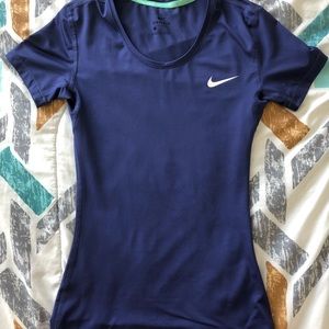 NIKE Dri-Fit Shirt